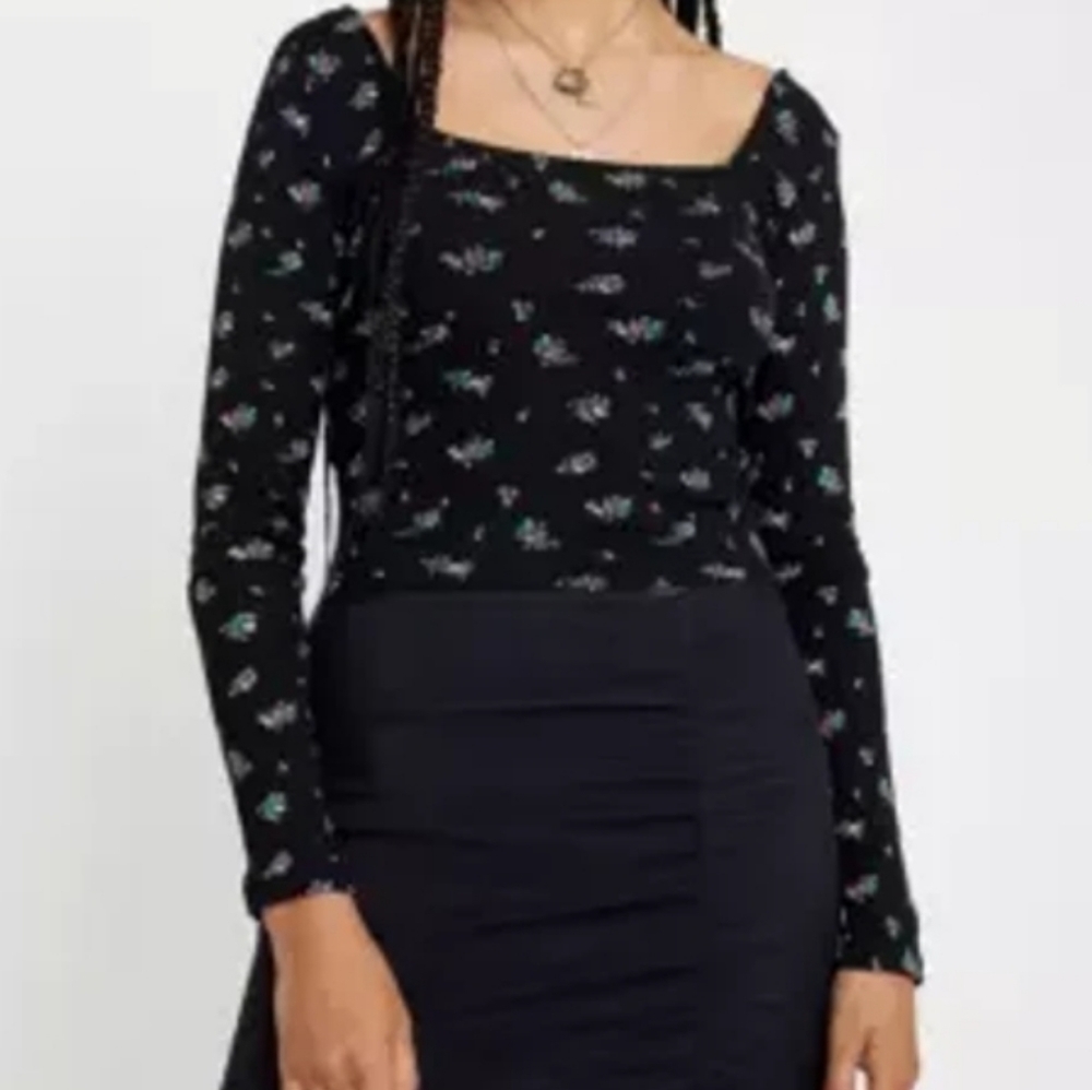 Urban Outfitters Square Neck Ditsy Floral Tee